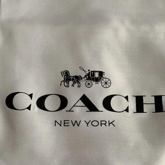 💕🎉HP🎉💕 LAST ONE - NWT COACH Burgundy Pebbled Leather Shoulder Bag - Picture 5 of 5